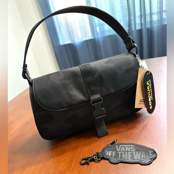 Vans Black Camo Handbag - Picture 2 of 8